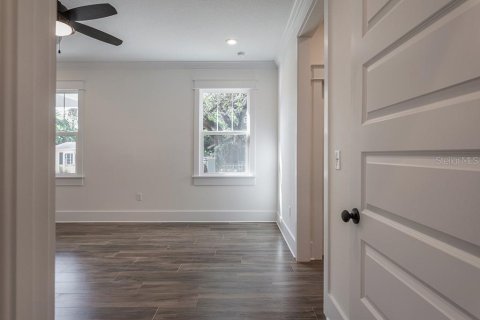 Villa ou maison à vendre à Tampa, Floride: 3 chambres, 173.17 m2 № 2147826 - photo 18