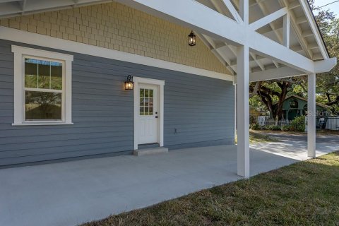 Villa ou maison à vendre à Tampa, Floride: 3 chambres, 173.17 m2 № 2147826 - photo 6