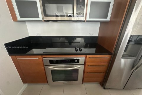 Снять в аренду кондоминиум в Майами, Флорида 2 спальни, 86.31м2, № 2256611 - фото 5