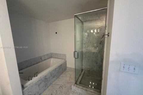 Снять в аренду кондоминиум в Майами, Флорида 2 спальни, 86.31м2, № 2256611 - фото 15