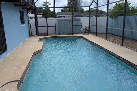 House in Orlando, Florida 4 bedrooms, 189.52 sq.m. № 1885341 - photo 13
