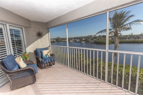 Copropriété à vendre à Englewood, Floride: 2 chambres, 101.54 m2 № 2429620 - photo 4