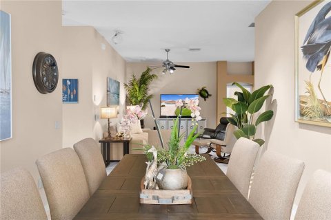 House in The Villages, Florida 3 bedrooms, 176.98 sq.m. № 1341536 - photo 14