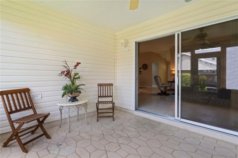 House in The Villages, Florida 3 bedrooms, 176.98 sq.m. № 1341536 - photo 29