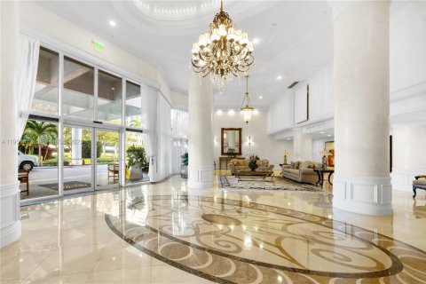 Condo in Aventura, Florida, 2 bedrooms № 2010360