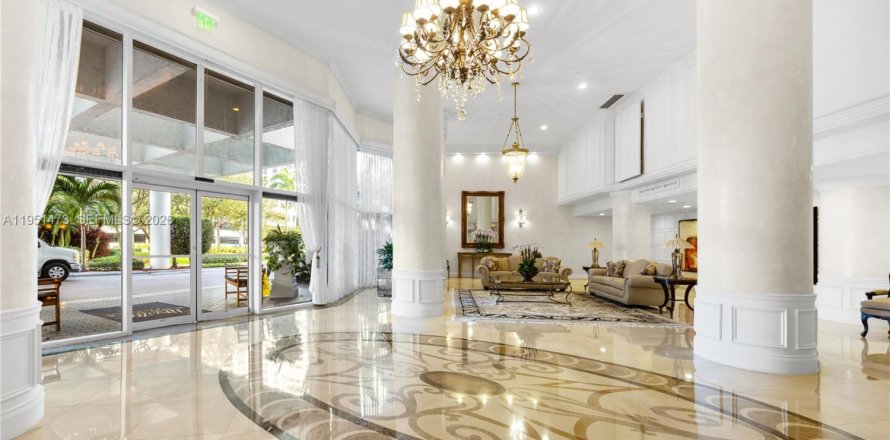Condo in Aventura, Florida, 2 bedrooms № 2010360