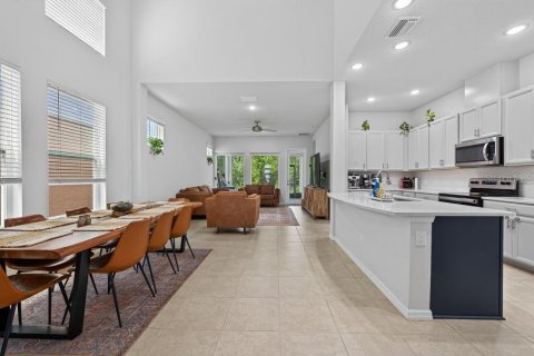 Villa ou maison à vendre à Wesley Chapel, Floride: 4 chambres, 222.22 m2 № 2345671 - photo 22