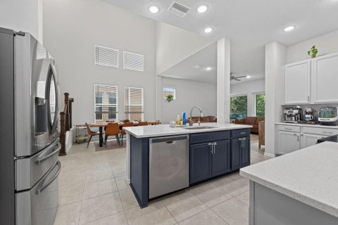 Villa ou maison à vendre à Wesley Chapel, Floride: 4 chambres, 222.22 m2 № 2345671 - photo 7