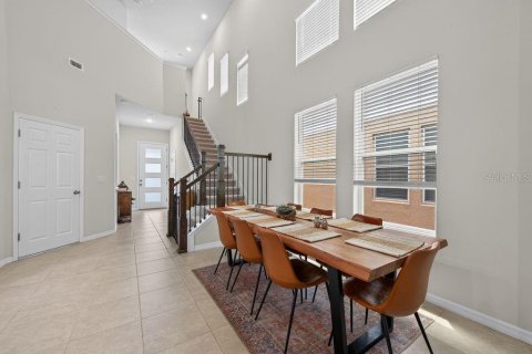 Villa ou maison à vendre à Wesley Chapel, Floride: 4 chambres, 222.22 m2 № 2345671 - photo 10