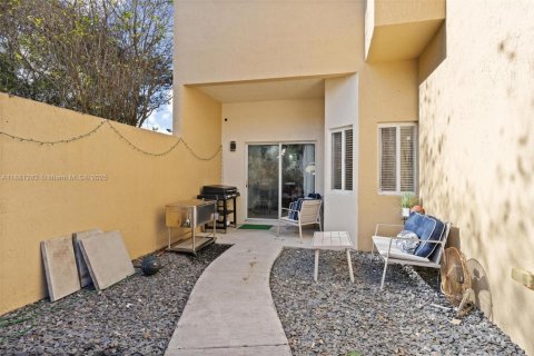 Купить таунхаус в Хомстед, Флорида 4 спальни, 172.8м2, № 1931806 - фото 23