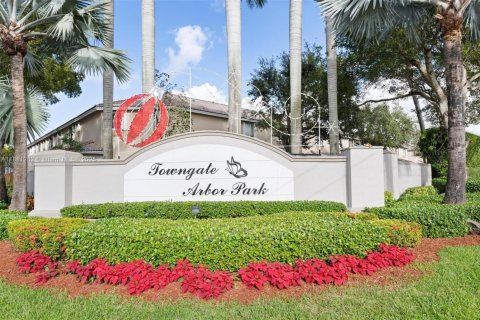 Купить таунхаус в Хомстед, Флорида 4 спальни, 172.8м2, № 1931806 - фото 2