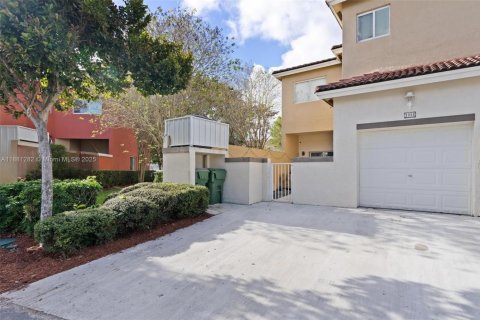 Купить таунхаус в Хомстед, Флорида 4 спальни, 172.8м2, № 1931806 - фото 22