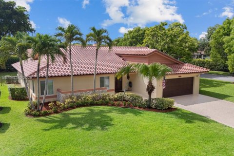 Дом в Корал-Спрингс, Флорида 4 спальни, 224.36м2 № 2048703