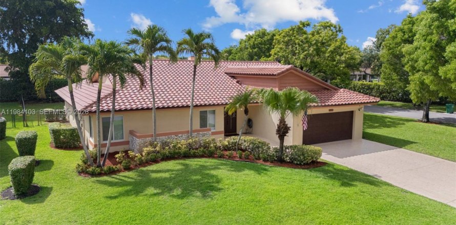 Дом в Корал-Спрингс, Флорида 4 спальни, 224.36м2 № 2048703