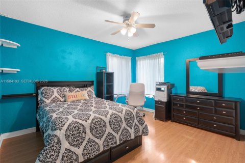 Купить виллу или дом в Корал-Спрингс, Флорида 4 спальни, 224.36м2, № 2048703 - фото 23