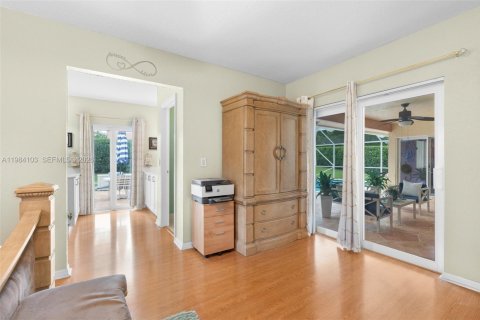 Купить виллу или дом в Корал-Спрингс, Флорида 4 спальни, 224.36м2, № 2048703 - фото 7