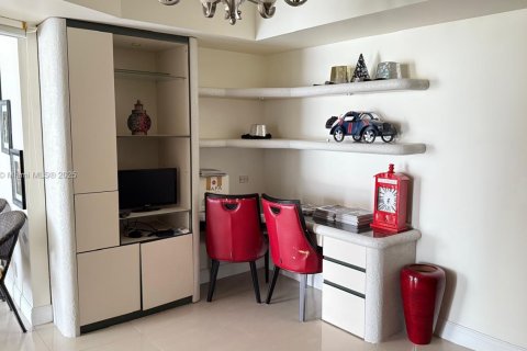 Condominio en venta en Aventura, Florida, 2 dormitorios, 144.93 m2 № 1610884 - foto 11
