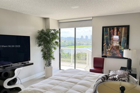 Condominio en venta en Aventura, Florida, 2 dormitorios, 144.93 m2 № 1610884 - foto 12