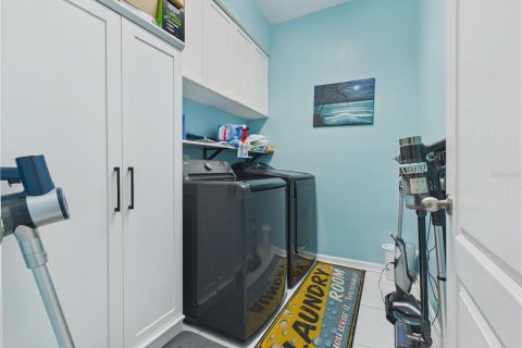 Villa ou maison à vendre à Grand Island, Floride: 5 chambres, 299.33 m2 № 2401001 - photo 9