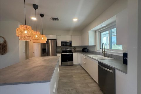 Casa en alquiler en Rotonda, Florida, 2 dormitorios, 134.15 m2 № 1733928 - foto 7