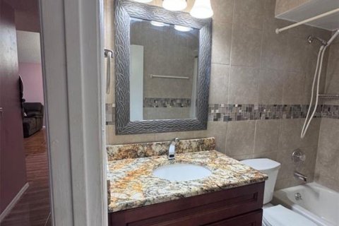 House in Kissimmee, Florida 3 bedrooms, 123.19 sq.m. № 2097690 - photo 21