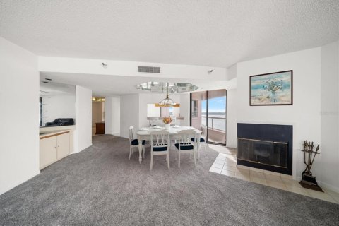Condo in Clearwater, Florida, 3 bedrooms  № 1810235 - photo 10