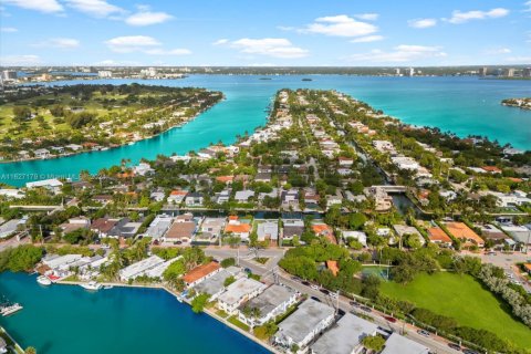Propiedad comercial en venta en Miami Beach, Florida, 996.66 m2 № 1764375 - foto 6