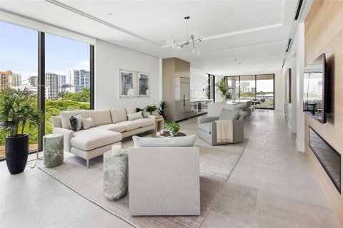 Купить кондоминиум в Сарасота, Флорида 10 комнат, 226.59м2, № 984916 - фото 15