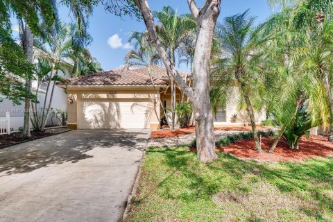 House in Cooper City, Florida 4 bedrooms, 182.65 sq.m. № 1660077 - photo 2
