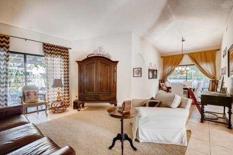 House in Cooper City, Florida 4 bedrooms, 182.65 sq.m. № 1660077 - photo 15