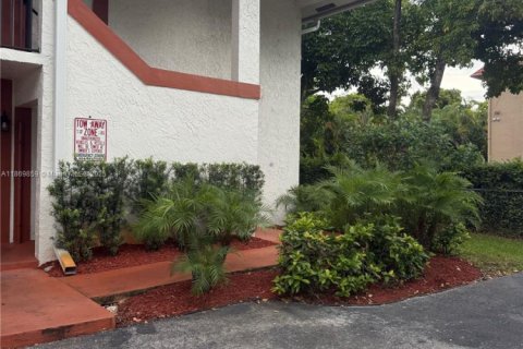 Copropriété à vendre à Coral Springs, Floride: 1 chambre, 70.88 m2 № 2034961 - photo 12