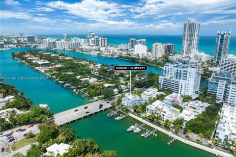 Condominio en venta en Miami Beach, Florida, 4 dormitorios, 350.33 m2 № 1868583 - foto 26