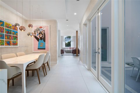 Condominio en venta en Miami Beach, Florida, 4 dormitorios, 350.33 m2 № 1868583 - foto 8