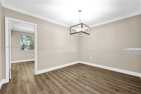 Condo in Miami, Florida, 2 bedrooms  № 1890420 - photo 25