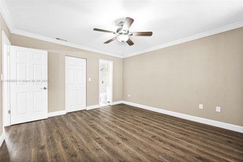 Condo in Miami, Florida, 2 bedrooms  № 1890420 - photo 29