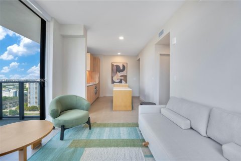 Condo in Miami, Florida, 2 bedrooms № 2260868 - photo 25