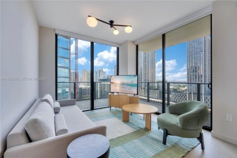 Condo in Miami, Florida, 2 bedrooms № 2260868 - photo 23