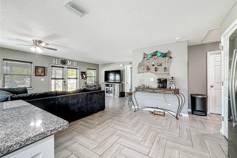 Villa ou maison à louer à Palmetto, Floride: 3 chambres, 127.83 m2 № 2148158 - photo 10