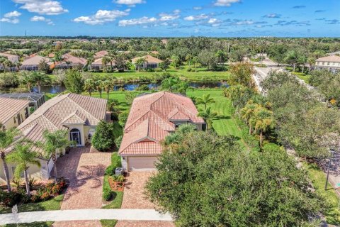 Casa en Sarasota, Florida 3 dormitorios, 186.55 m2 № 2430992