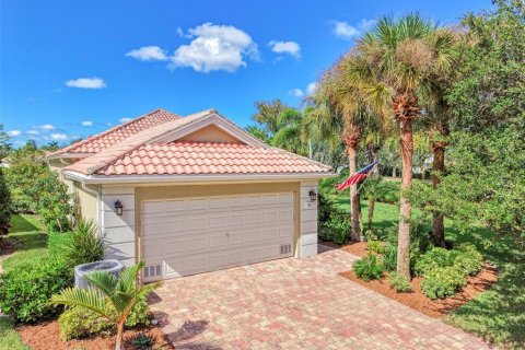 Casa en venta en Sarasota, Florida, 3 dormitorios, 186.55 m2 № 2430992 - foto 5