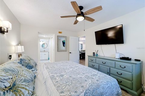 Condo in Sarasota, Florida, 2 bedrooms  № 2379191 - photo 30