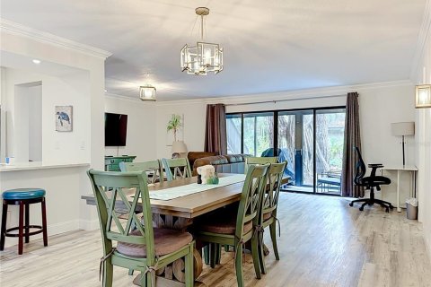 Condo in Sarasota, Florida, 2 bedrooms  № 2379191 - photo 17