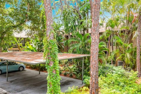 Condo in Sarasota, Florida, 2 bedrooms  № 2379191 - photo 6