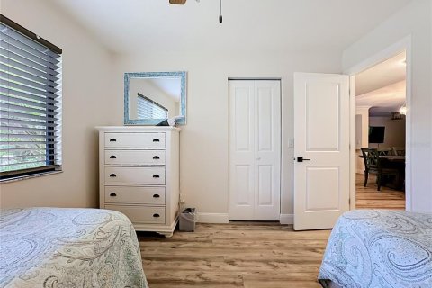 Condo in Sarasota, Florida, 2 bedrooms  № 2379191 - photo 28