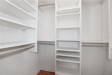 Condo in Saint Pete Beach, Florida, 2 bedrooms  № 1650390 - photo 10