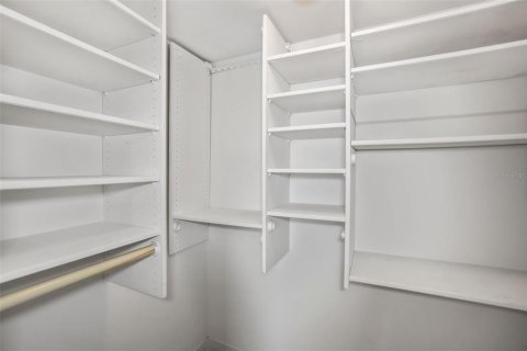 Condo in Saint Pete Beach, Florida, 2 bedrooms  № 1650390 - photo 17