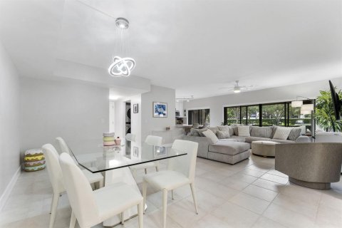 Condominio en Boca Raton, Florida, 2 dormitorios  № 2085957