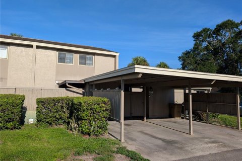 Condominio en venta en Temple Terrace, Florida, 3 dormitorios, 102.38 m2 № 1901585 - foto 1