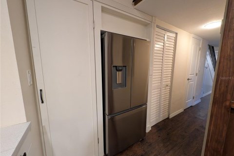Condominio en venta en Temple Terrace, Florida, 3 dormitorios, 102.38 m2 № 1901585 - foto 5