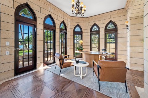 Villa ou maison à vendre à Miami Beach, Floride: 8 chambres, 1050.45 m2 № 2037629 - photo 24